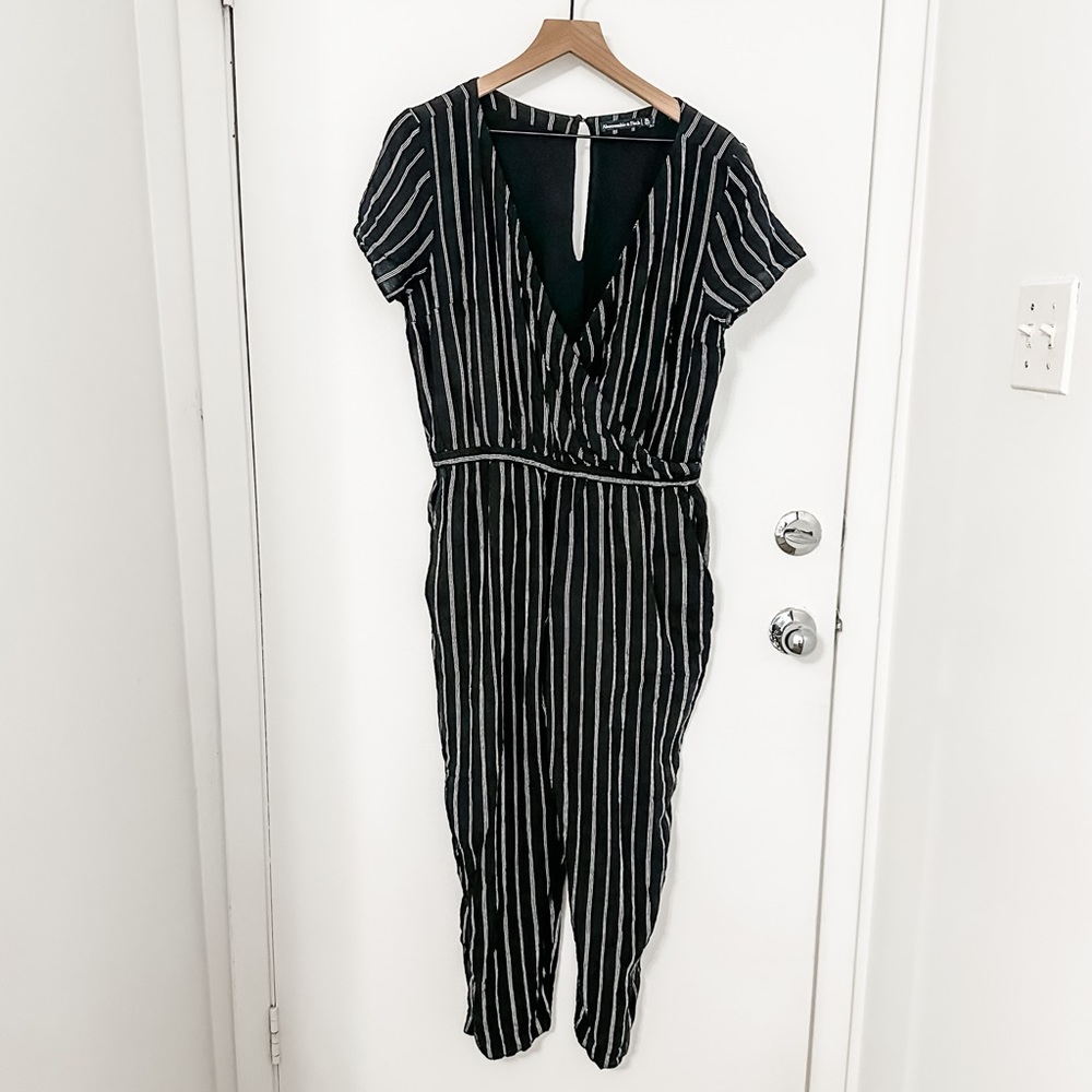 ABERCROMBIE JUMPSUIT!